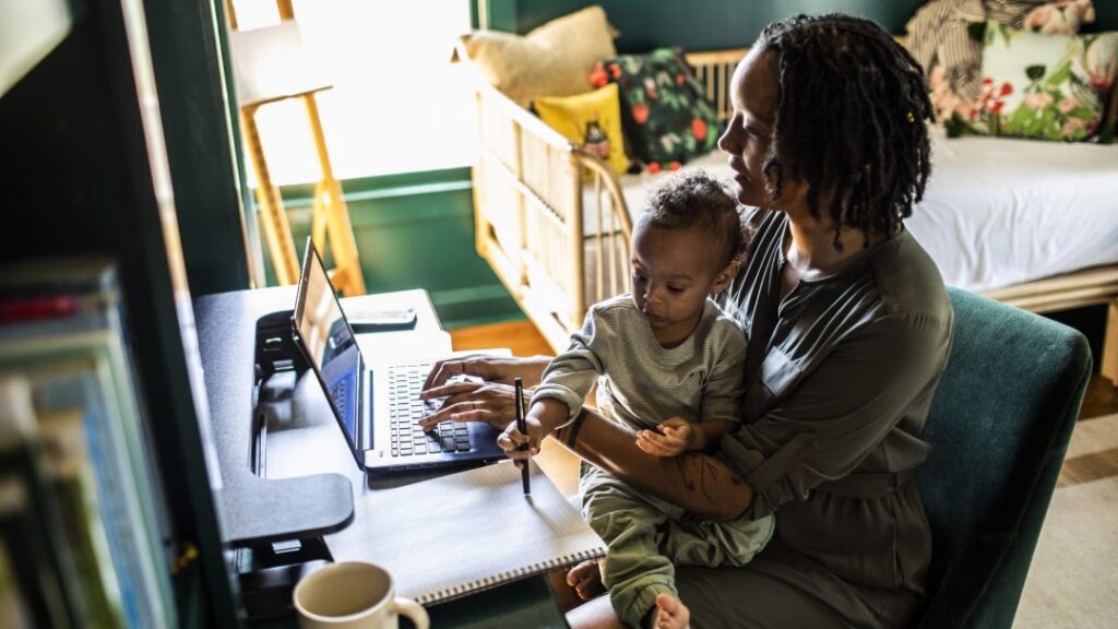 Mompreneur with her child